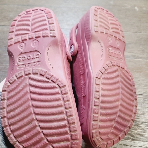 Crocs Classic Sherpa Lined Burgundy Red Perforated Slide on Clog size 6 - Picture 5 of 11